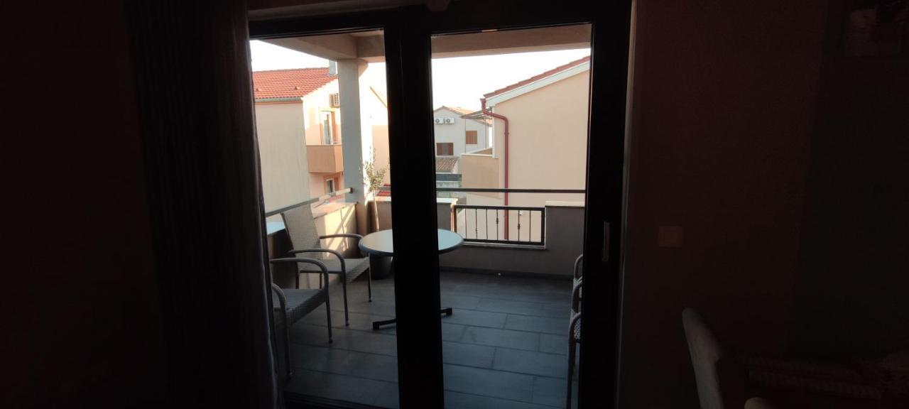 Spacious Modern Apartment Biograd Na Moru Buitenkant foto
